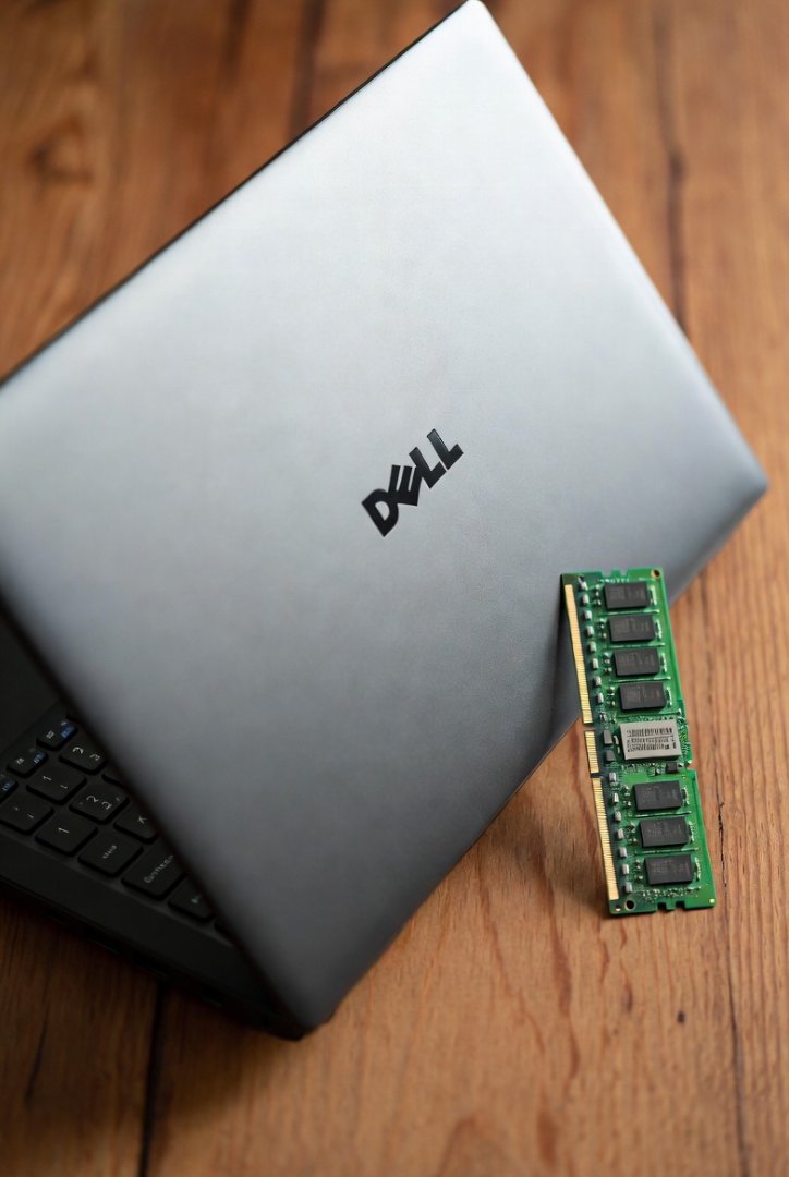 Illustration : Pénurie RAM IA : Dell hausse les prix PC